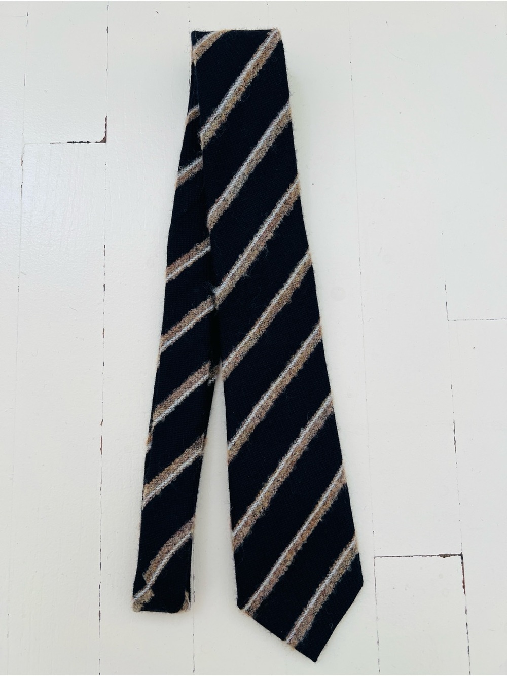 Suitsupply Navy Tie with Tan and Cream Diagonal Stripes